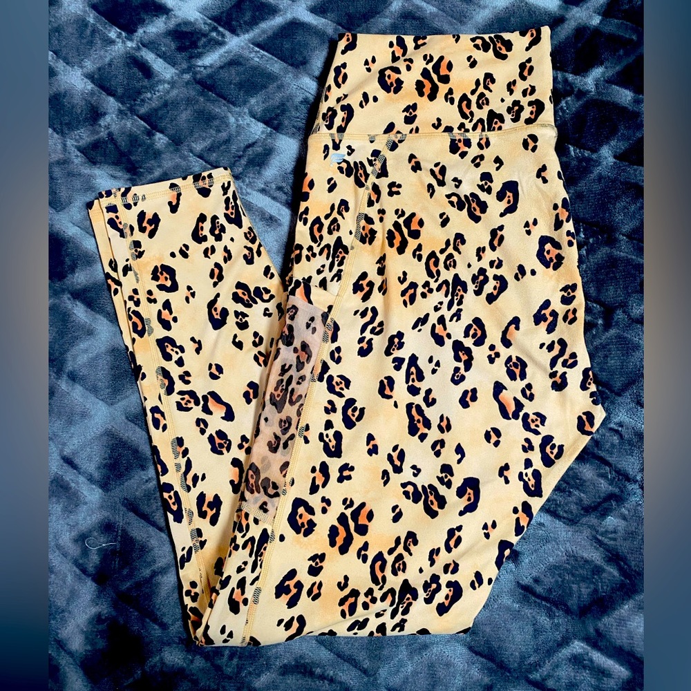 Fabletics Powerhold leggings with pockets